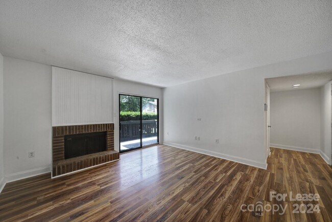 Building Photo - 4906 Sardis Rd