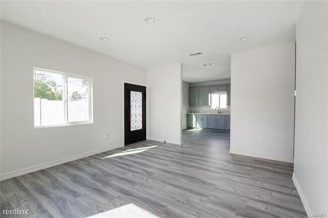 Building Photo - 3 br, 2 bath House - 10739 Calvert Street