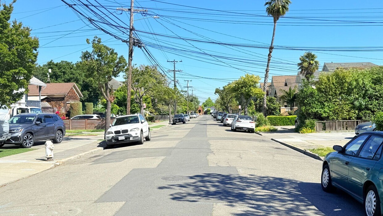Foto del edificio - 3242 Briggs Ave