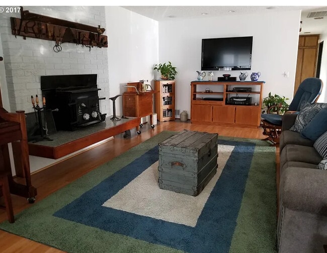 Foto del edificio - 722 2nd St