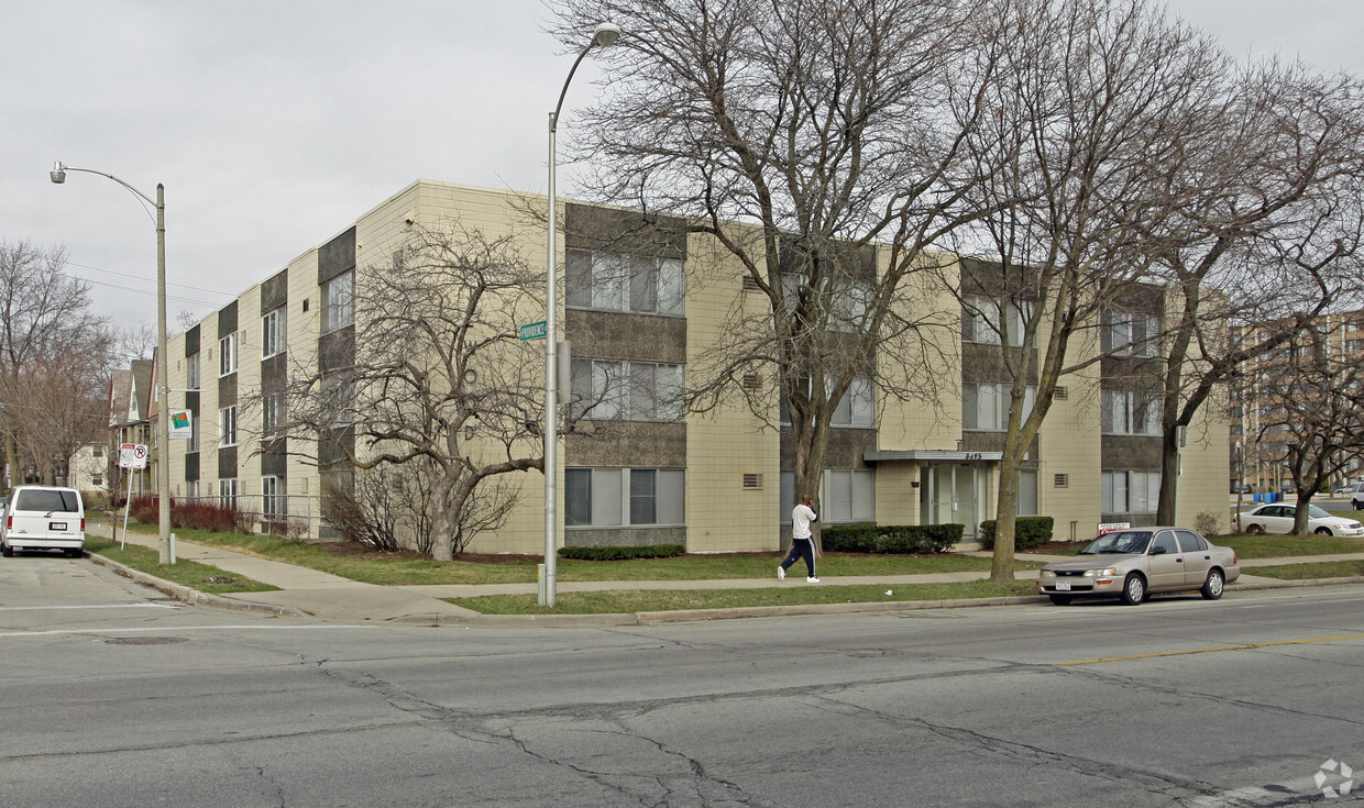 Primary Photo - Milwood Apartments