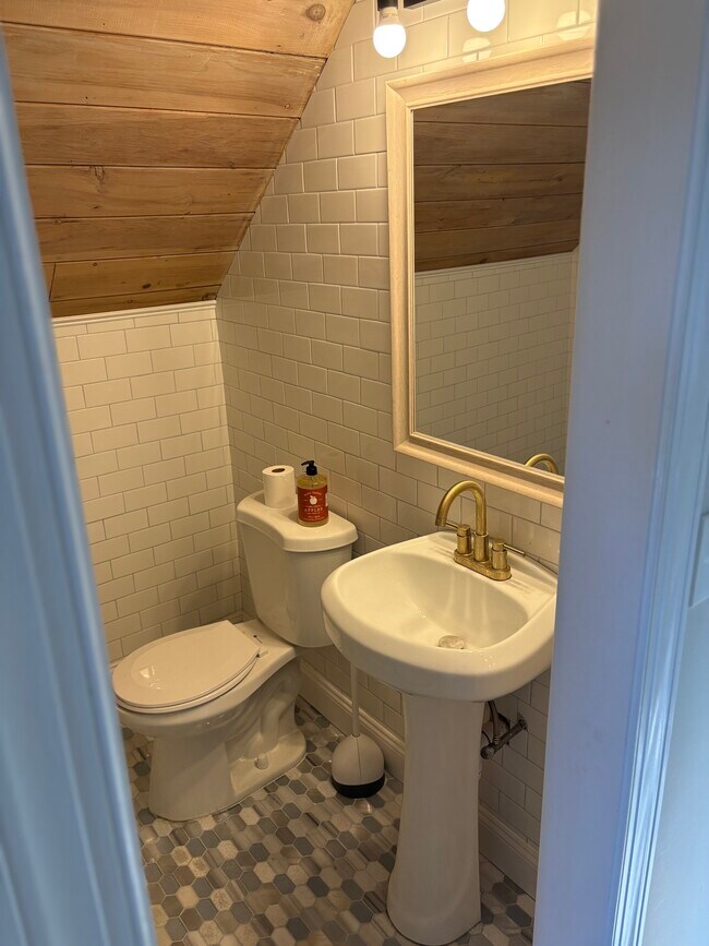 Foto del edificio - 11 Post Rd