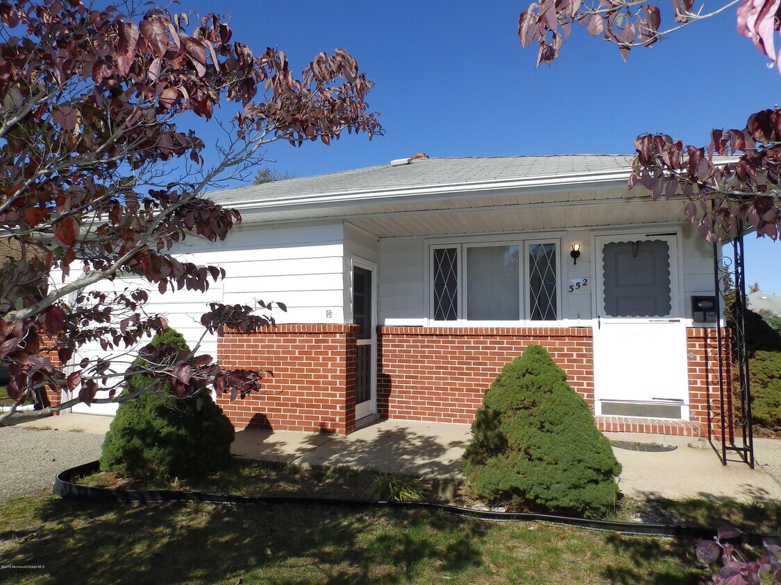 352 St Thomas Dr, Toms River, NJ 08757 House Rental in Toms River, NJ