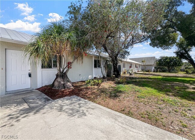 Foto del edificio - 17435 Barbara Dr