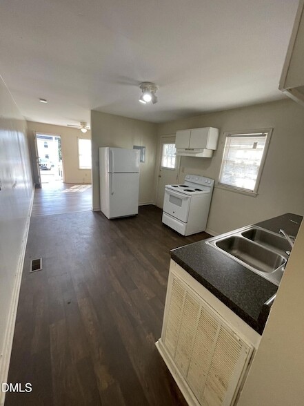 Building Photo - 1007 Tipton St