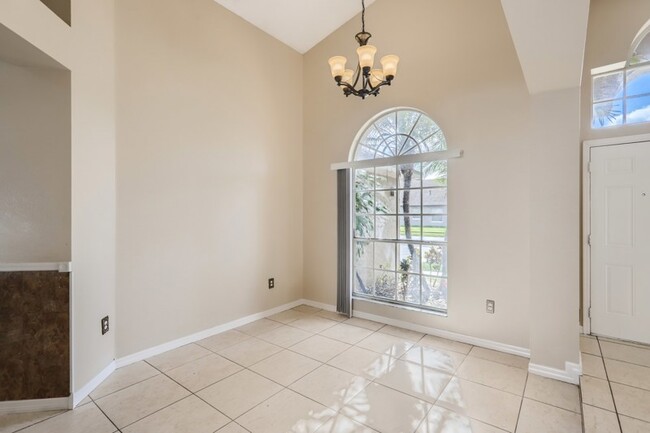 Building Photo - 2837 Berkshire Circle