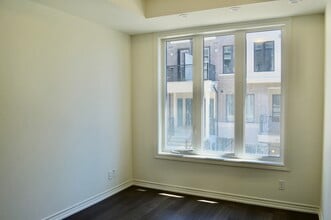 Building Photo - 140 Long Branch Av