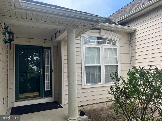 Building Photo - 26034 Ashcroft Dr
