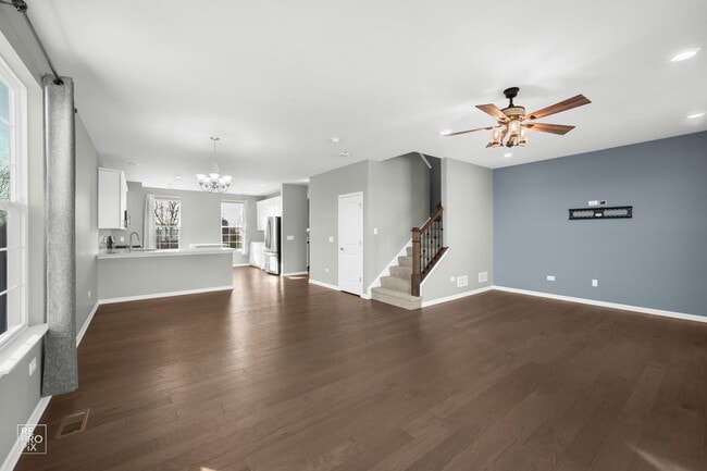 Building Photo - 231 Lakeshore Dr