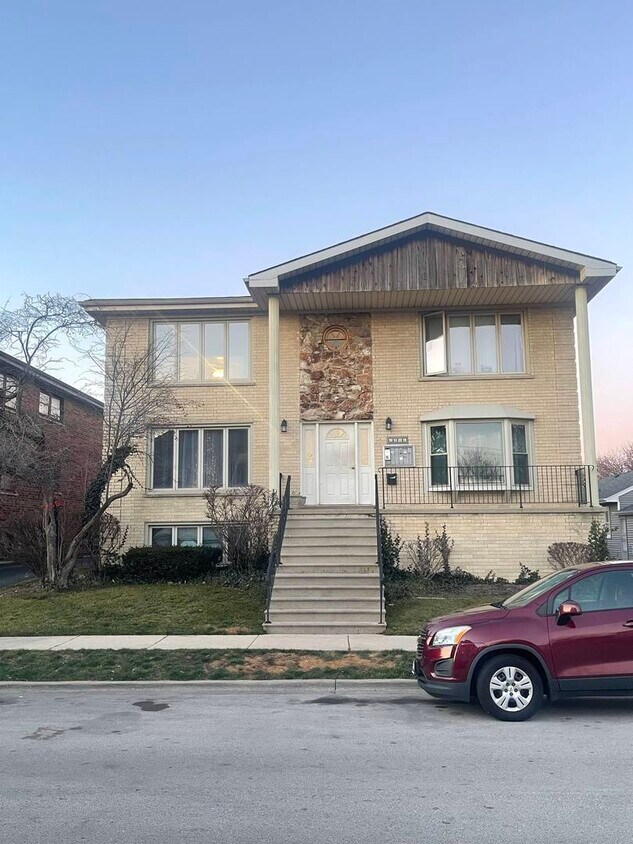 8806 Gerritsen Ave Unit 2W, Brookfield, IL 60513 Condo for Rent in Brookfield, IL