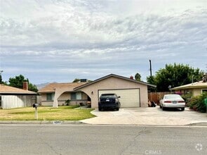Building Photo - 40557 Mayberry Ave