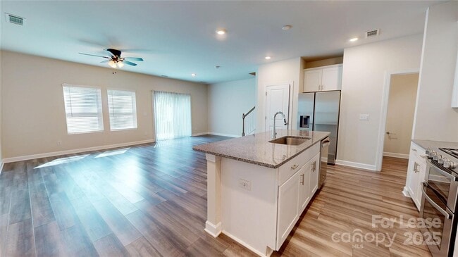 Building Photo - 2517 Greenmarket Dr
