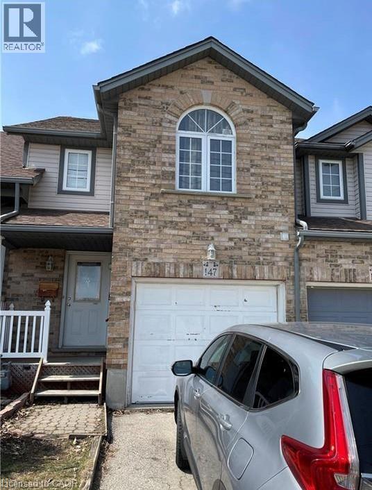 Building Photo - 147 Activa Ave