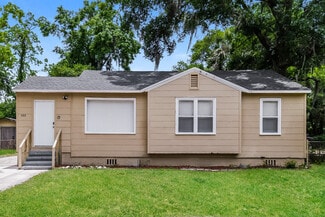 Building Photo - 1122 Saratoga Blvd