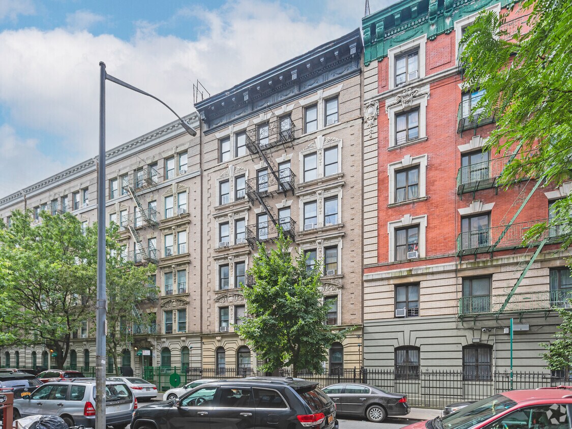 Primary Photo - 230 W 140th St