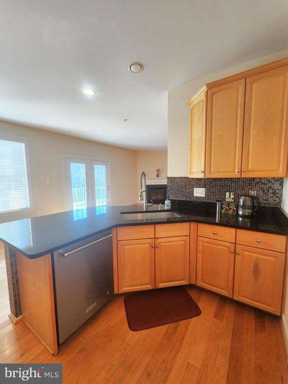 Foto principal - 917 Crestfield Dr