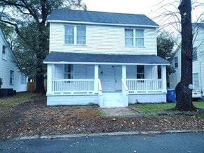 Building Photo - 110 Huger St