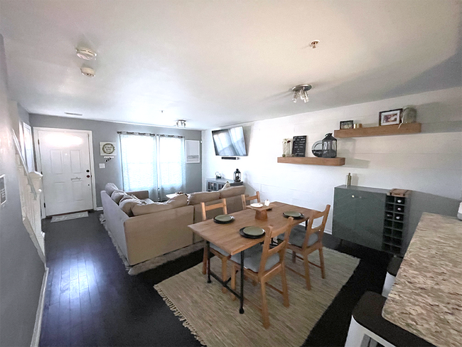 Building Photo - 2488 Skyland Pl SE