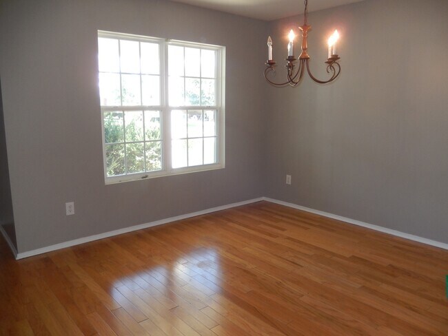 Building Photo - 1009 Lockberry Ct