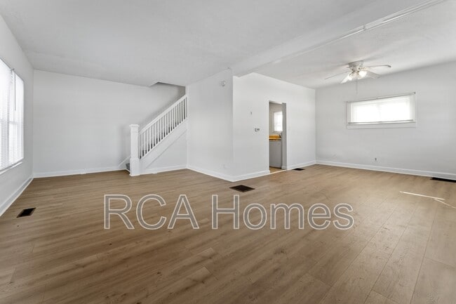 Photo - 601 N Sherman Dr House