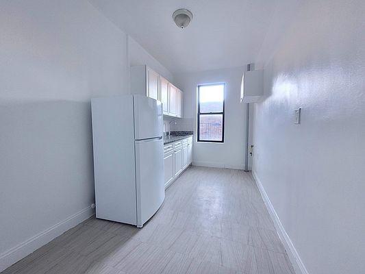 Building Photo - 1 bedroom in BRONX NY 10453