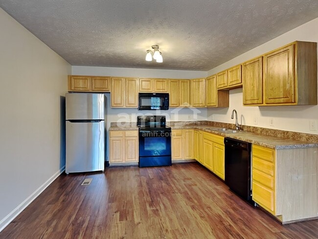 Foto del edificio - 2935 Greentree Dr