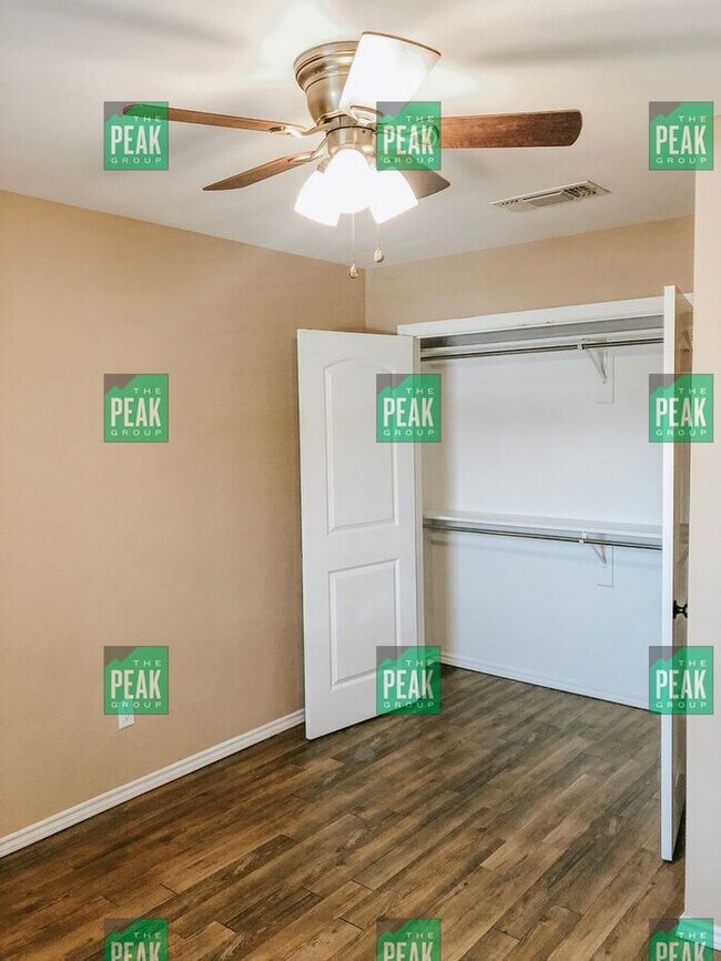 Foto del edificio - 27 Bella Drive