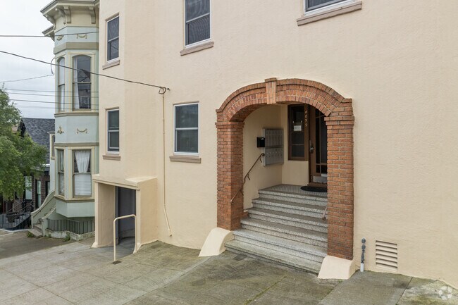 Building Photo - 4095 Cesar Chavez St