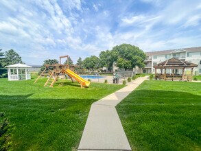 Building Photo - Bennington Hill Apartments