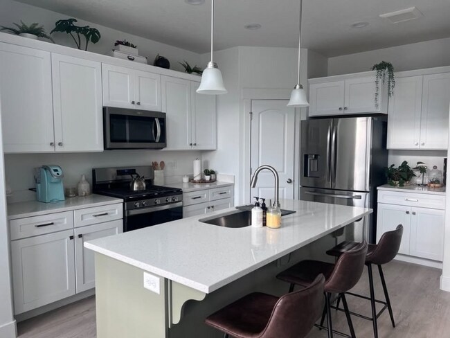 Foto del edificio - 1315 N 3830 W