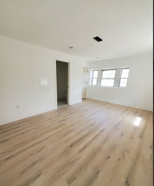 Foto del edificio - 135 W Washington Ln