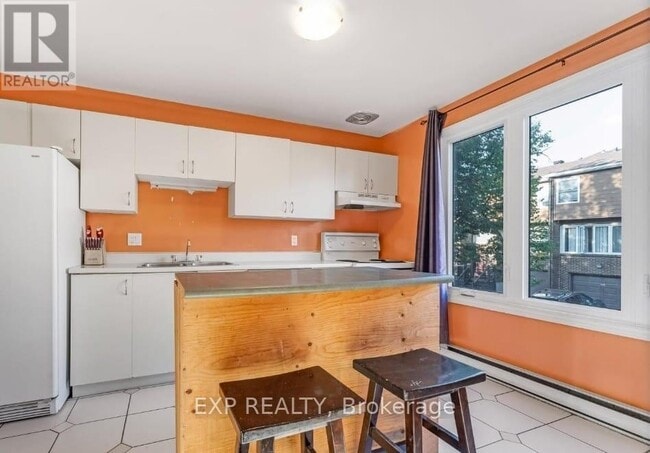 Photo du bâtiment - 2101 Eric Crescent