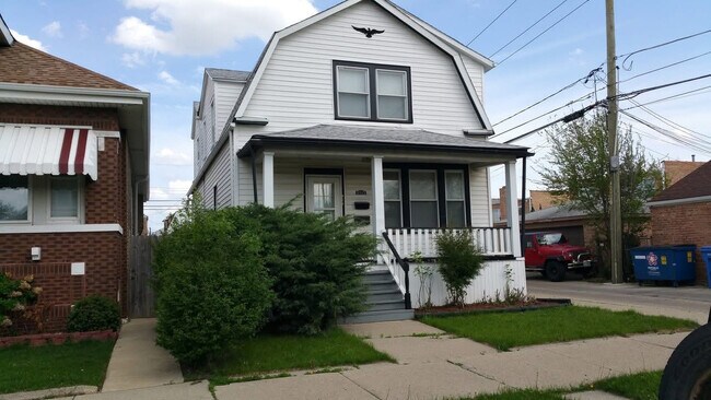 Foto del edificio - 6243 S Kildare Ave
