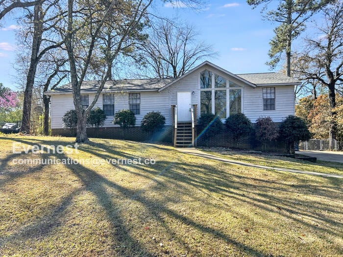 Primary Photo - 1256 Glenridge Ln