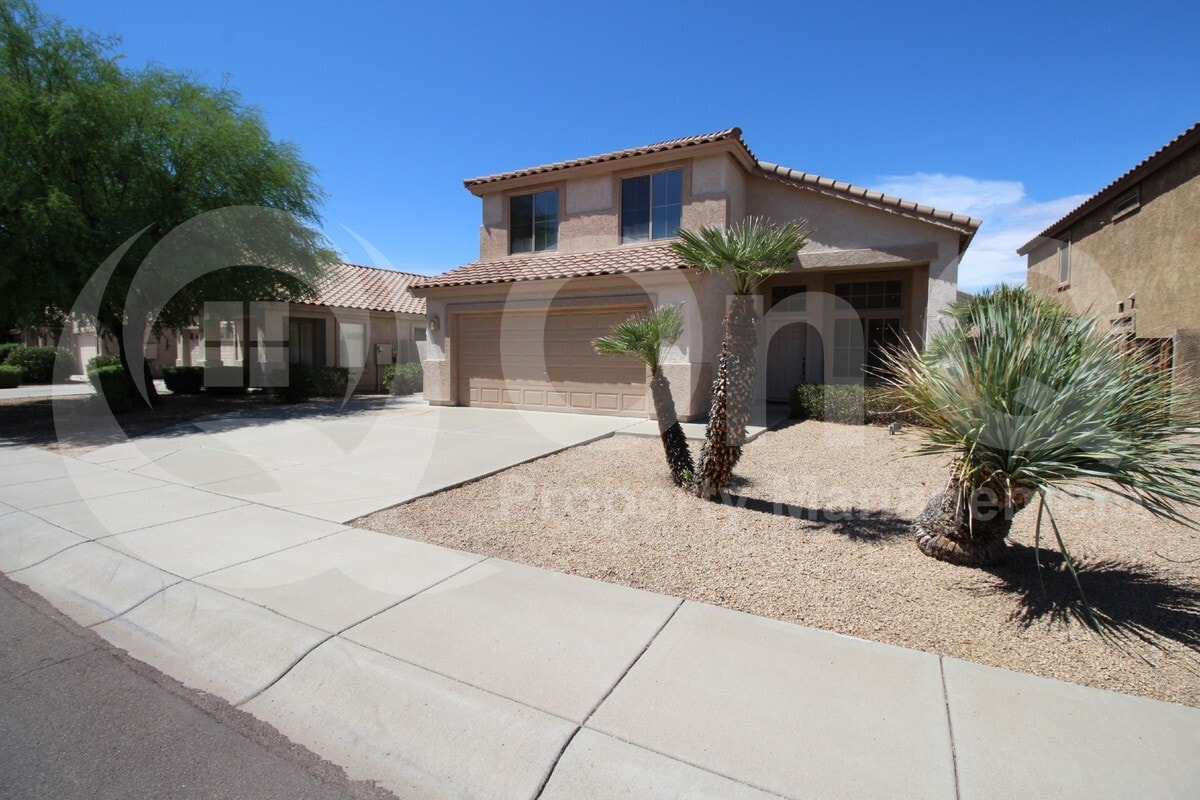 Foto principal - 7460 W Lone Cactus Dr
