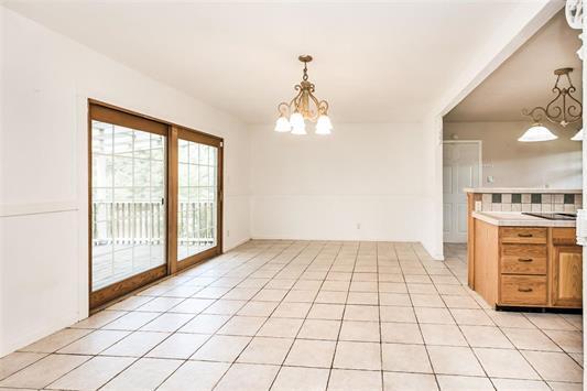 Foto del edificio - 911 Meadow Ln