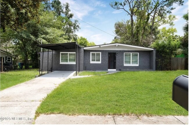 Foto del edificio - 9155 Sibbald Rd