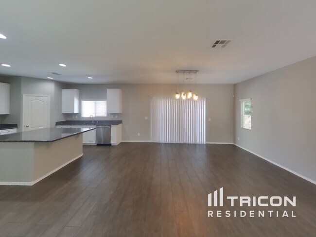 Building Photo - 7642 Albright Peak Dr