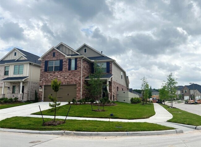 Building Photo - 17697 Tree of Heaven