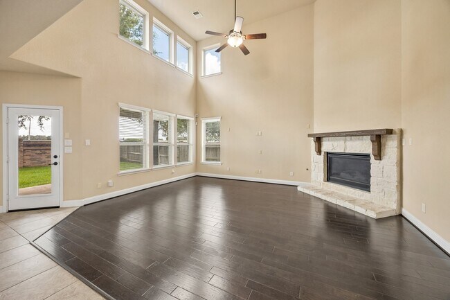 Foto del edificio - 27903 Hunters Rock Ln