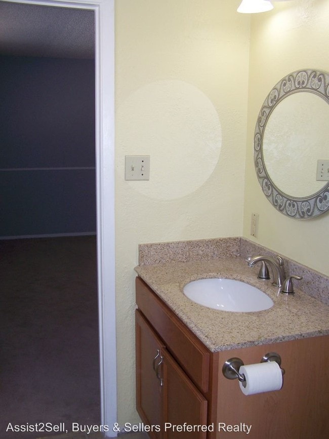 Building Photo - 1502 Scenic Dr