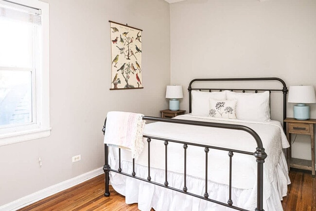 Foto del edificio - 628 W Schubert Ave