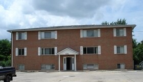 Primary Photo - 425 S Fourth St