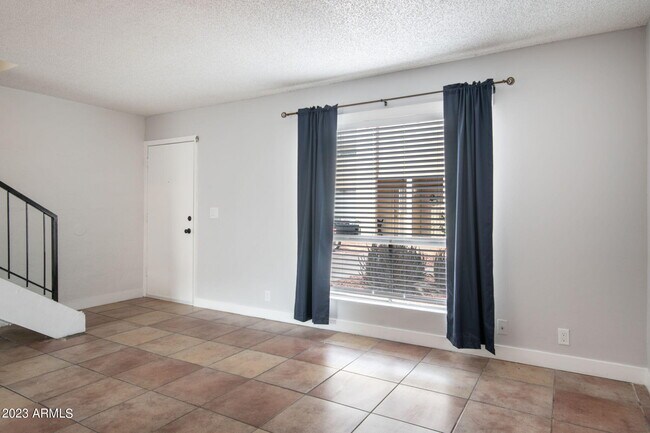 Foto del edificio - 3522 W Dunlap Ave