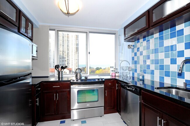 Foto del edificio - 5601 N Sheridan Rd