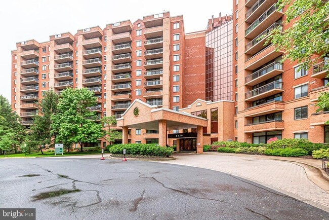 Building Photo - 2230 George C Marshall Dr