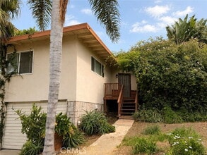 Building Photo - 260 Avenida Lobeiro