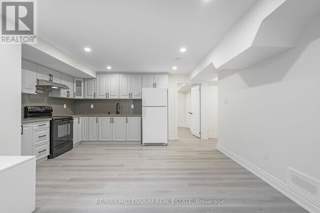 Building Photo - 919 Brass Winds Pl