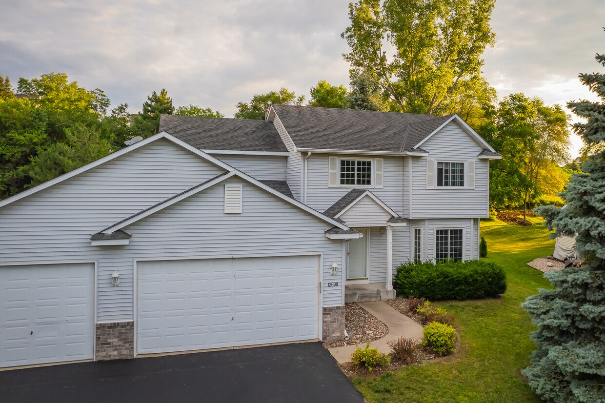 Foto principal - 12600 Sandy Point Rd