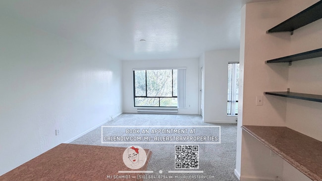 Foto del edificio - Bright studio with tons of amenities at resort-like Watergate in Emeryville!